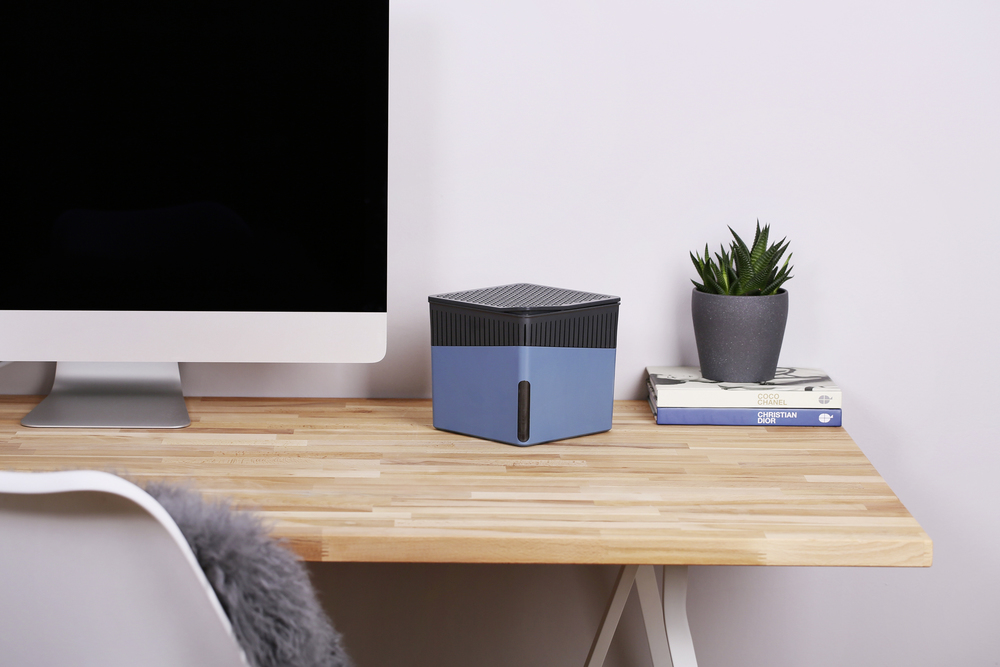 Déshumidificateur d'intérieur Mod. Cube Bleu 1000 g & Recharge  pour des pièces jusqu'à 80 m³ environ