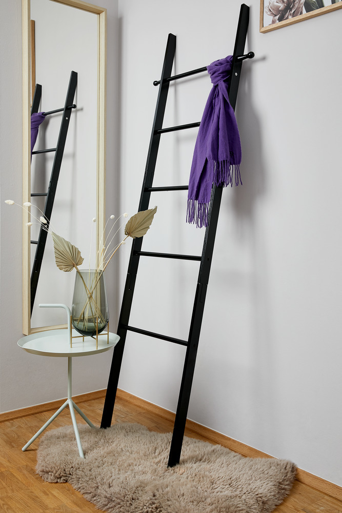 Echelle porte serviette sur pied, porte serviette bambou, noir, Loft, H170 cm  échelle décorative, bambou