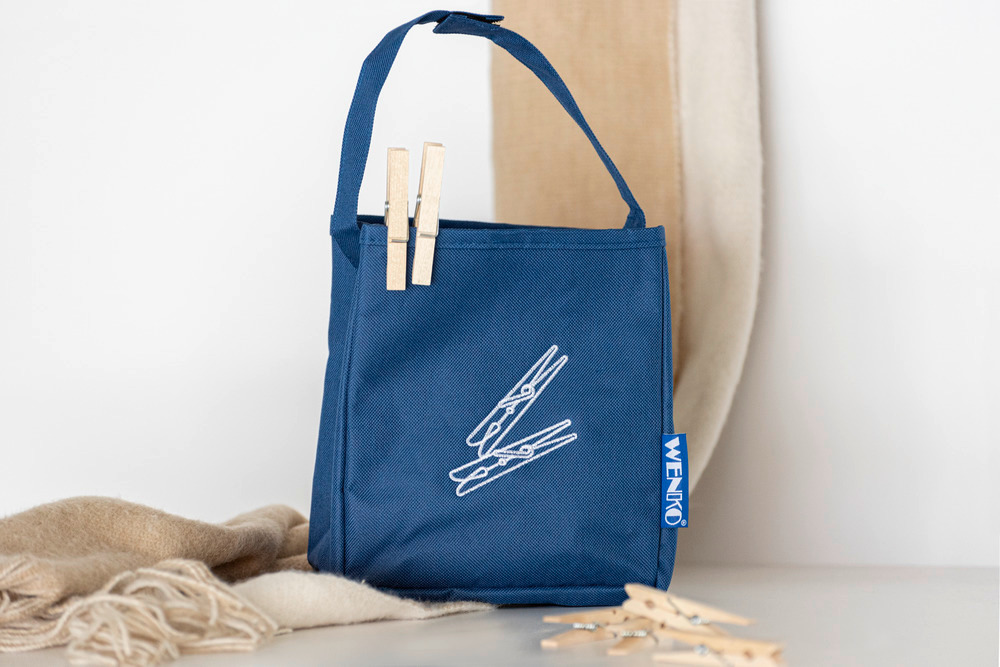 Sac porte pinces à linge bleu  avec accroche pour la corde à linge