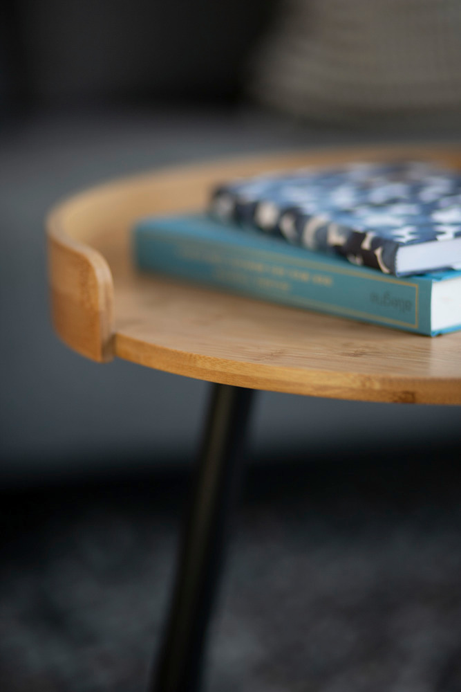 Petite table basse ronde, table d'appoint bout de canapé bois, pied métal noir,   en bambou et métal