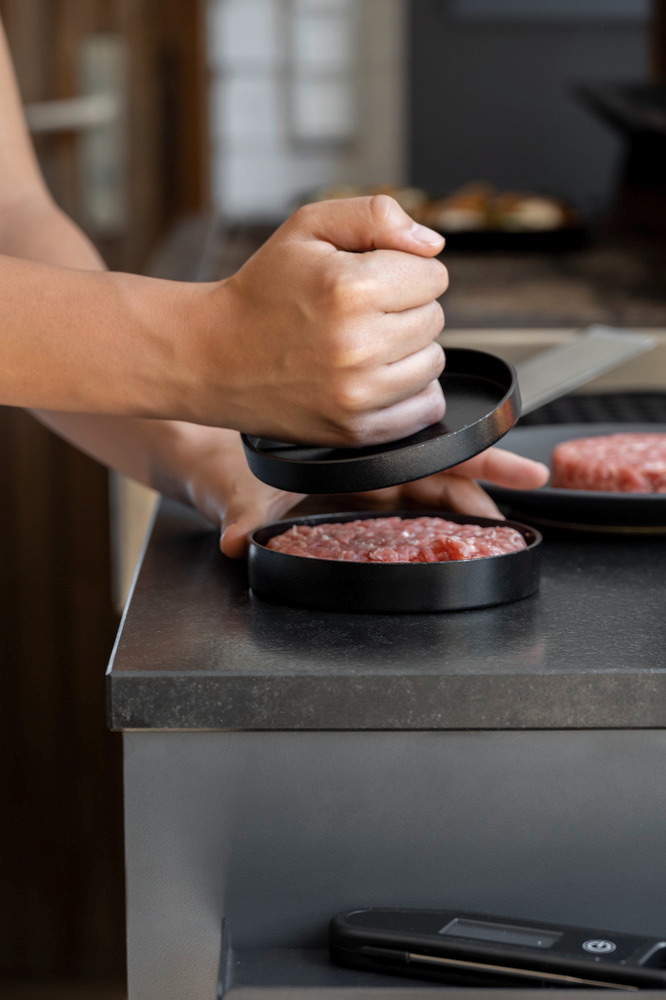 Presse à buger Patty  avec rainures, revêtement antiadhésif