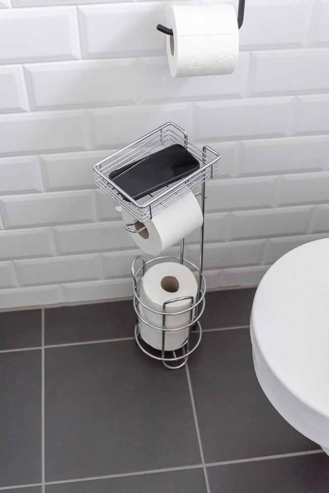 WENKO Porte papier papier toilette avec range papier toilette et étagère de rangement, acier chromé  